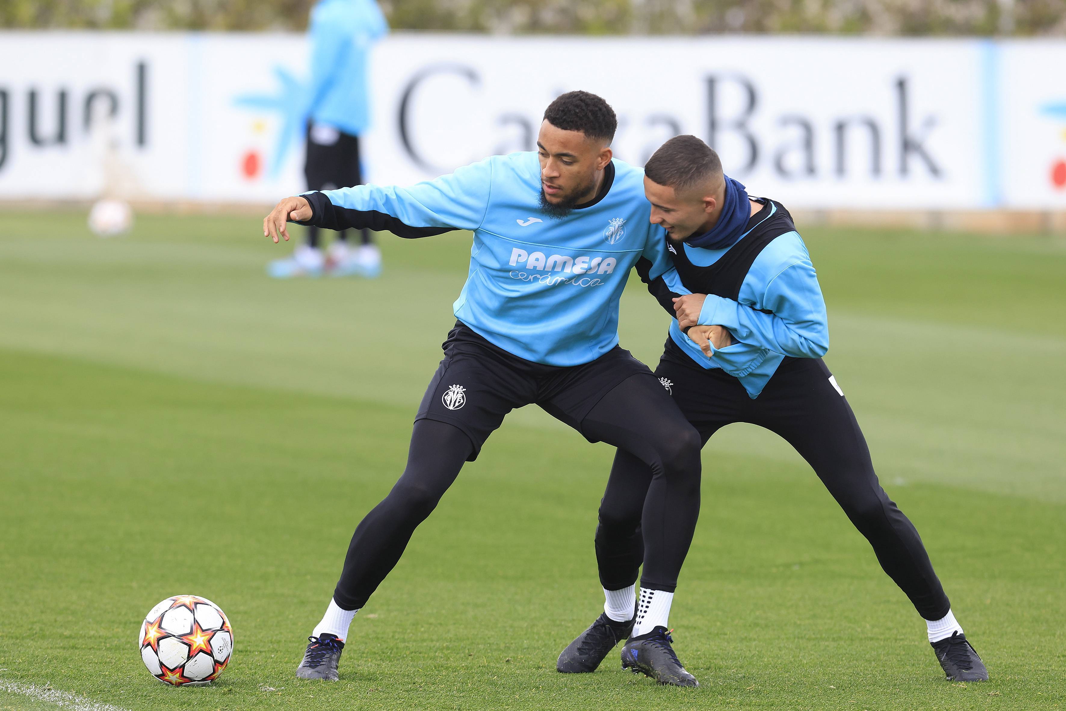 金年会客户端下载包含赛地聚焦——英超今晚热度飙升，比利亚雷亚尔状态回暖，引发热议，团队化学反应显著的词条